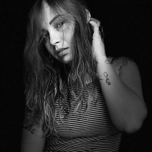 Meet your Posher, Joy